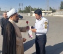 رئیس دانشکدگان فارابی دانشگاه تهران با برخی فرماندهان و کارکنان نیروی انتظامی شهرستان قم دیدار و از آنان تقدیر کرد