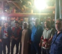 تبریک و اهدای شاخه گل توسط رئیس دانشکدگان فارابی دانشگاه تهران به کارگران زحمتکش در روز گرامیداشت روز کار و کارگر