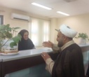 تبریک و اهدای شاخه گل توسط رئیس دانشکدگان فارابی دانشگاه تهران به استادان و همیاران آموزشی در روز گرامیداشت روز معلم و مقام استاد