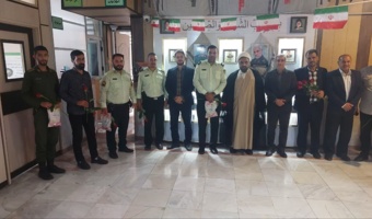 رئیس دانشکدگان فارابی دانشگاه تهران با برخی فرماندهان و کارکنان نیروی انتظامی شهرستان قم دیدار و از آنان تقدیر کرد