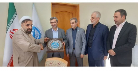 برگزاری جلسه رئیس دانشکدگان فارابی و رئیس سازمان برنامه وبودجه استان قم