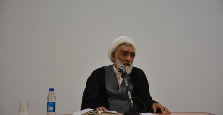 برگزاری سخنرانی حجت الاسلام والمسلمین پور محمدی و در ادامه جلسه پرسش و پاسح دانشجویان دانشکدگاه فارابی