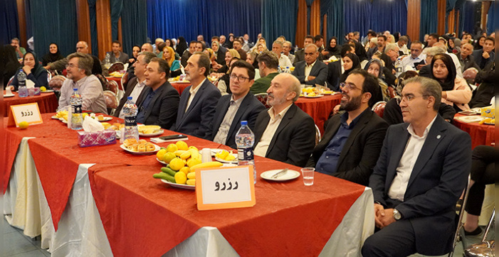 تجلیل از کارکنان نمونه و همکار بازنشسته دانشکدگان فارابی دانشگاه تهران